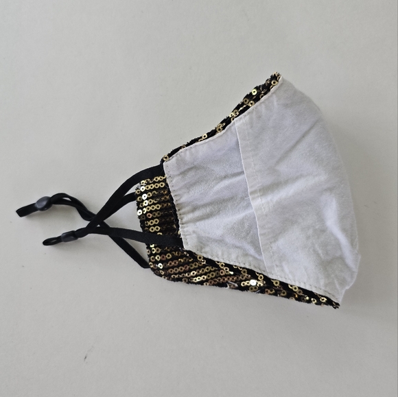 😷 Gold Sequin Cloth Mask - Picture 8 of 11